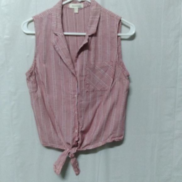 𝅺monteau Sleeveless Button Down Shirt Red Mini Check Knot Front Collared Size L - Picture 1 of 6